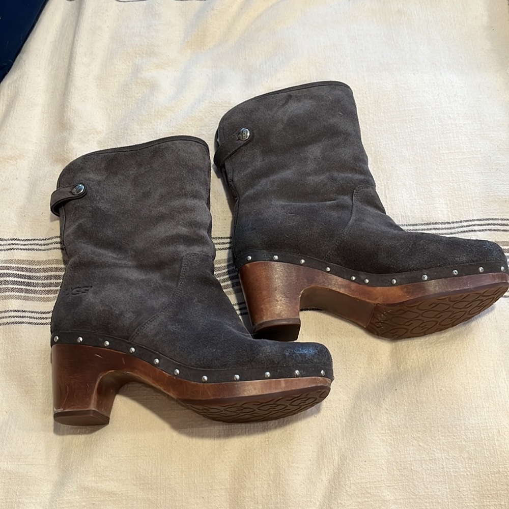 Ugg Gray Sherpa Lined Lynne’s Clog Boot - Size 7 - image 3